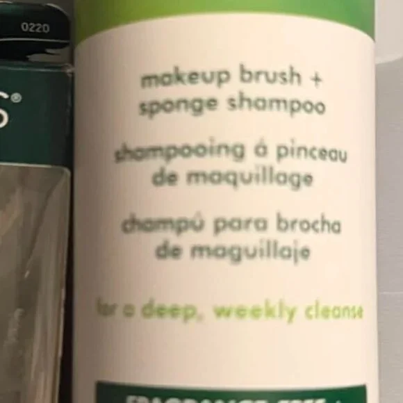 EcoTools Brush/Blender/Shampoo BUNDLE - BRAND NEW 8 brushes/1 blender/1 shampoo - Picture 7 of 7